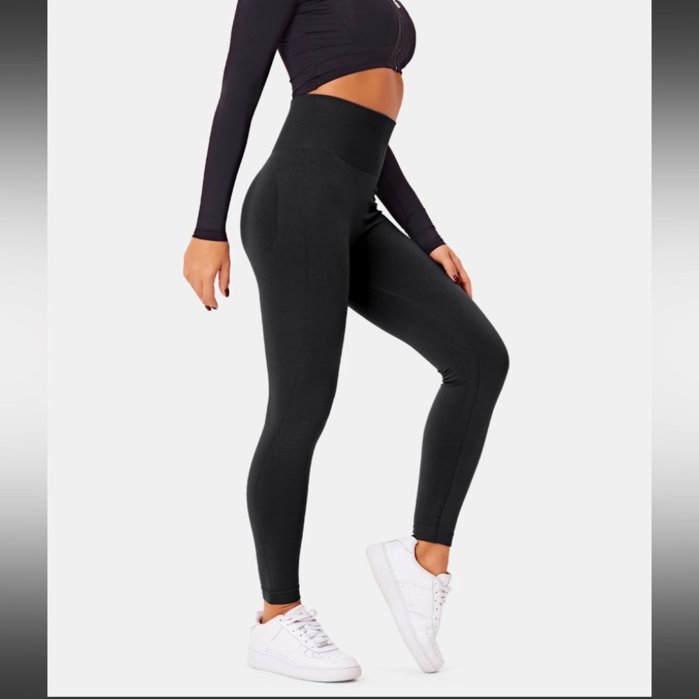 HALARA Butt Lifting Seamless Flow High Waisted Plain Leggings Black Active Sz L